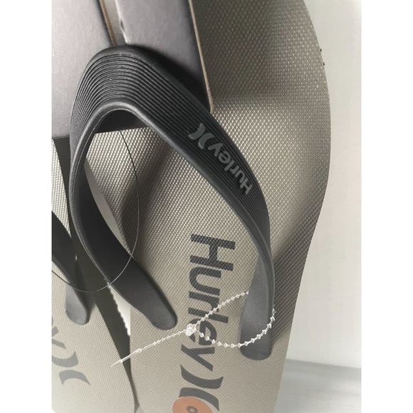 Men size 8, HURLEY gray flip flops slippers - Picture 3 of 4
